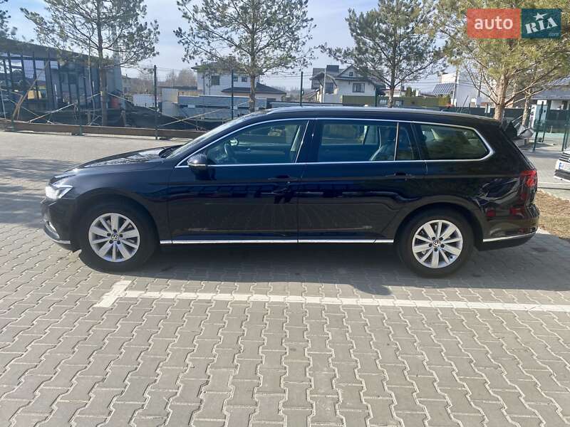 Универсал Volkswagen Passat 2016 в Ровно