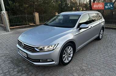 Універсал Volkswagen Passat 2018 в Львові