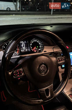 Універсал Volkswagen Passat 2010 в 