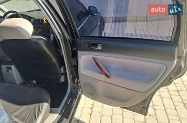 Седан Volkswagen Passat 2001 в Борщеві