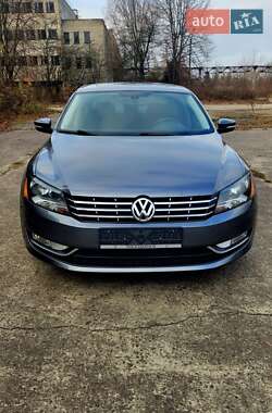 Седан Volkswagen Passat 2013 в 