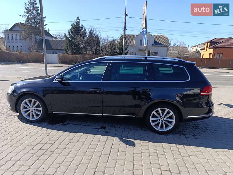Універсал Volkswagen Passat 2011 в Івано-Франківську