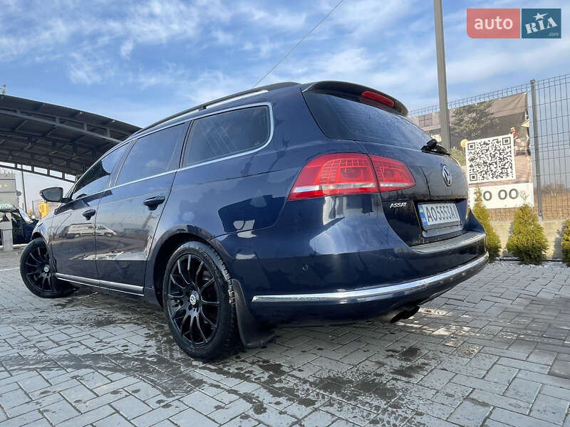 Универсал Volkswagen Passat 2011 в Хусте