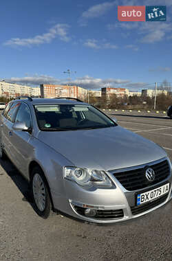 Універсал Volkswagen Passat 2010 в Чернівцях