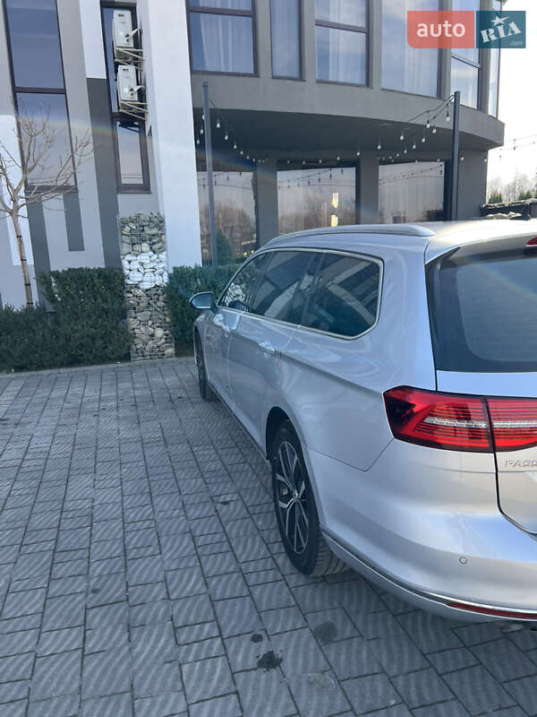 Универсал Volkswagen Passat 2016 в Стрые