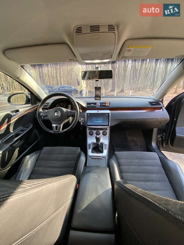 Універсал Volkswagen Passat 2006 в Луцьку