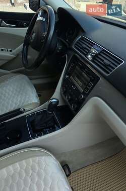 Седан Volkswagen Passat 2015 в 