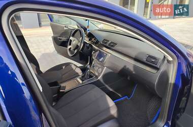 Седан Volkswagen Passat 2005 в 