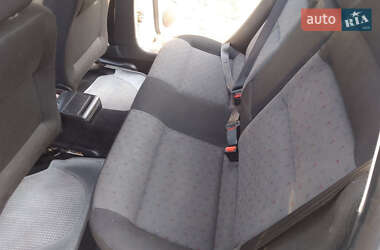 Седан Volkswagen Passat 2000 в 