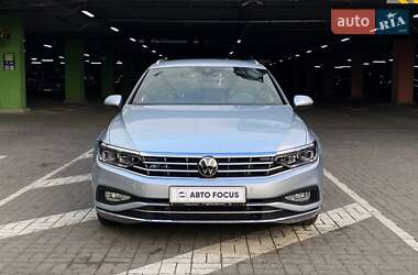 Універсал Volkswagen Passat 2022 в Києві