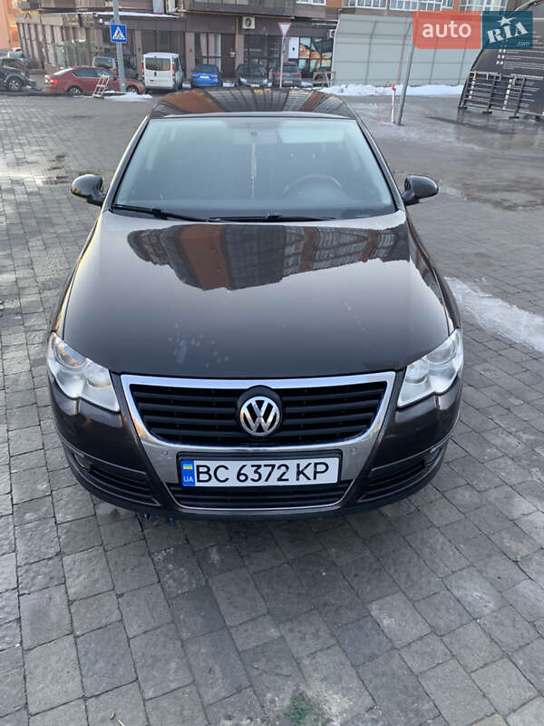 Седан Volkswagen Passat 2008 в Львові