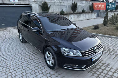 Универсал Volkswagen Passat 2011 в Тернополе