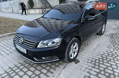 Универсал Volkswagen Passat 2011 в Тернополе