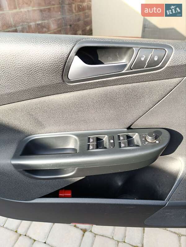 Универсал Volkswagen Passat 2010 в Луцке фото 7 Универсал Volkswagen Passat 2010 в Луцке