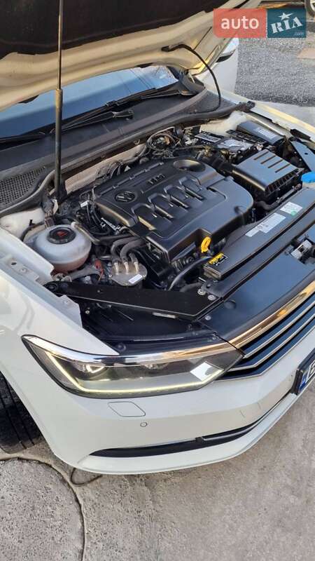 Універсал Volkswagen Passat 2018 в Миколаєві