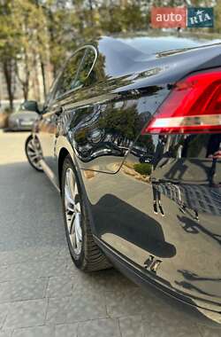 Седан Volkswagen Passat 2015 в 