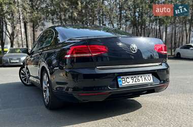 Седан Volkswagen Passat 2015 в 