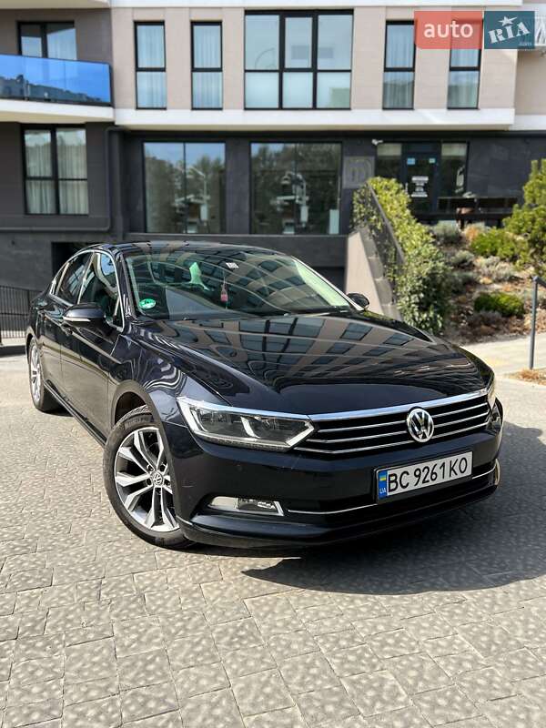 Седан Volkswagen Passat 2015 в 