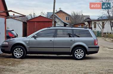 Универсал Volkswagen Passat 2003 в Стрые