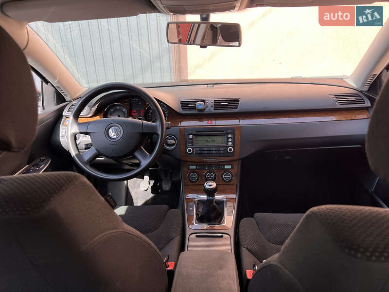 Седан Volkswagen Passat 2005 в Кам'янець-Подільському