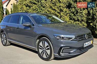 Универсал Volkswagen Passat 2020 в Хмельницком