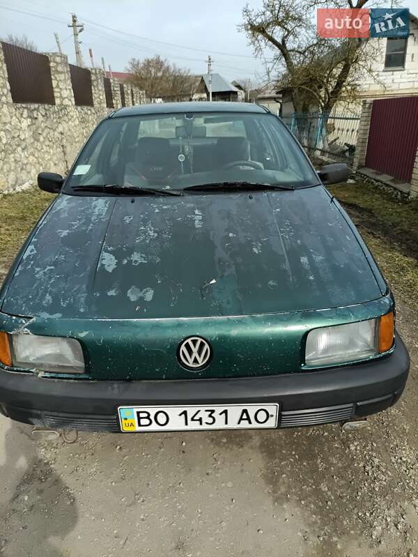 Седан Volkswagen Passat 1991 в Тернополі