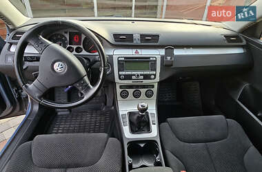 Универсал Volkswagen Passat 2008 в Житомире