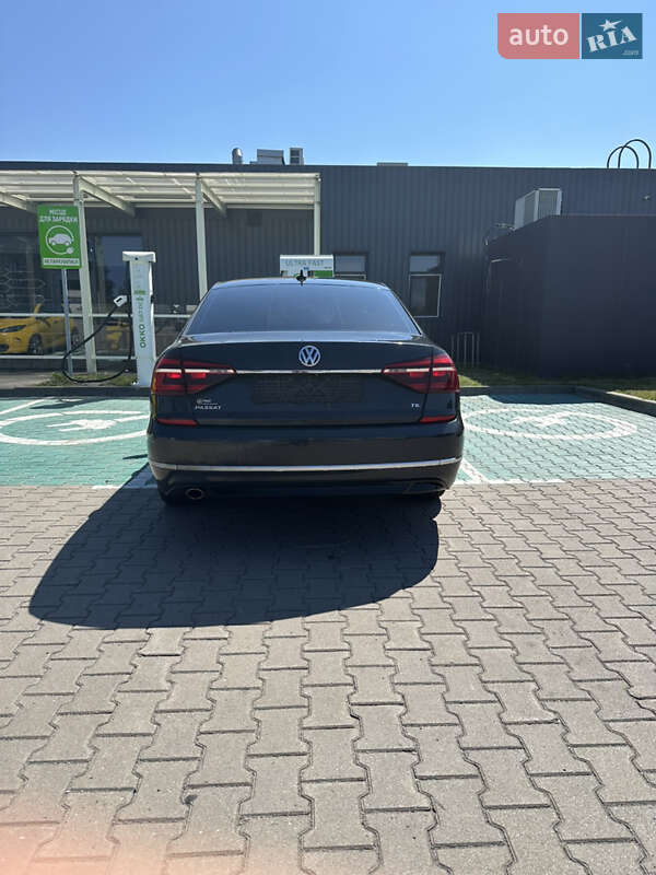 Седан Volkswagen Passat 2017 в Киеве фото 4 Седан Volkswagen Passat 2017 в Киеве