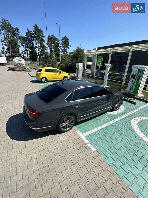 Седан Volkswagen Passat 2017 в Киеве фото 15 Седан Volkswagen Passat 2017 в Киеве