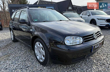 Универсал Volkswagen Passat 2001 в Коломые