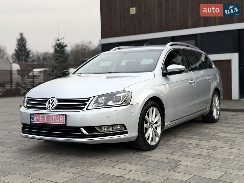 Універсал Volkswagen Passat 2012 в Тячеві