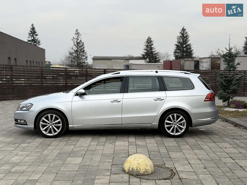 Універсал Volkswagen Passat 2012 в Тячеві