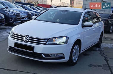 Универсал Volkswagen Passat 2012 в Харькове