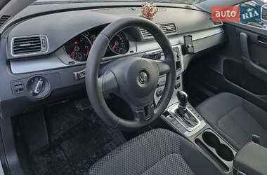 Универсал Volkswagen Passat 2012 в Харькове