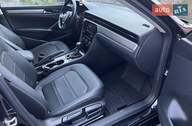Седан Volkswagen Passat 2020 в 