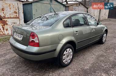 Седан Volkswagen Passat 2003 в Одесі