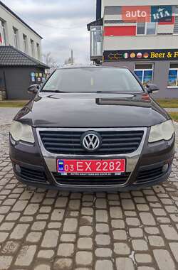 Седан Volkswagen Passat 2008 в Киеве