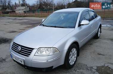 Седан Volkswagen Passat 2004 в Краснограді