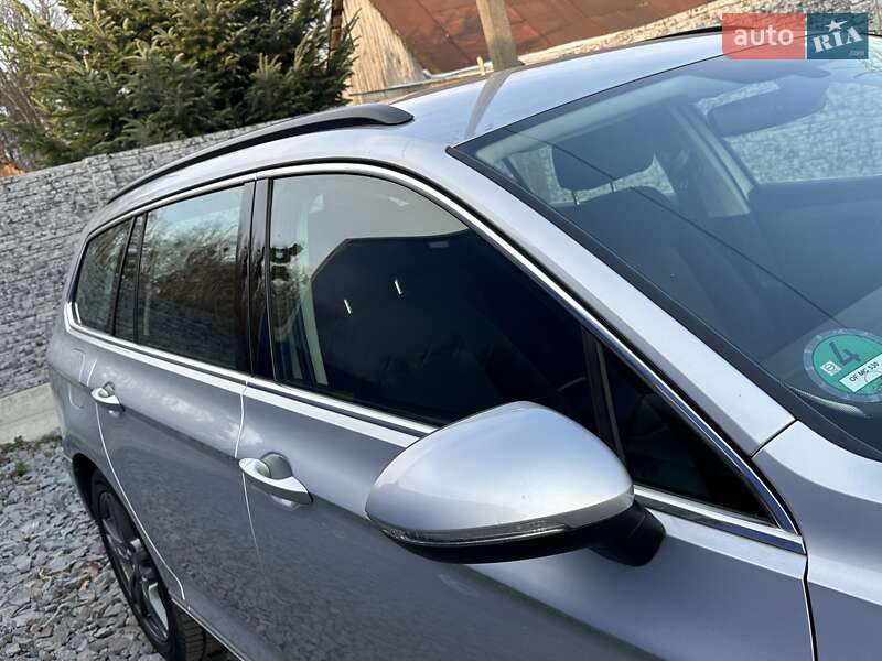 Універсал Volkswagen Passat 2017 в Рівному
