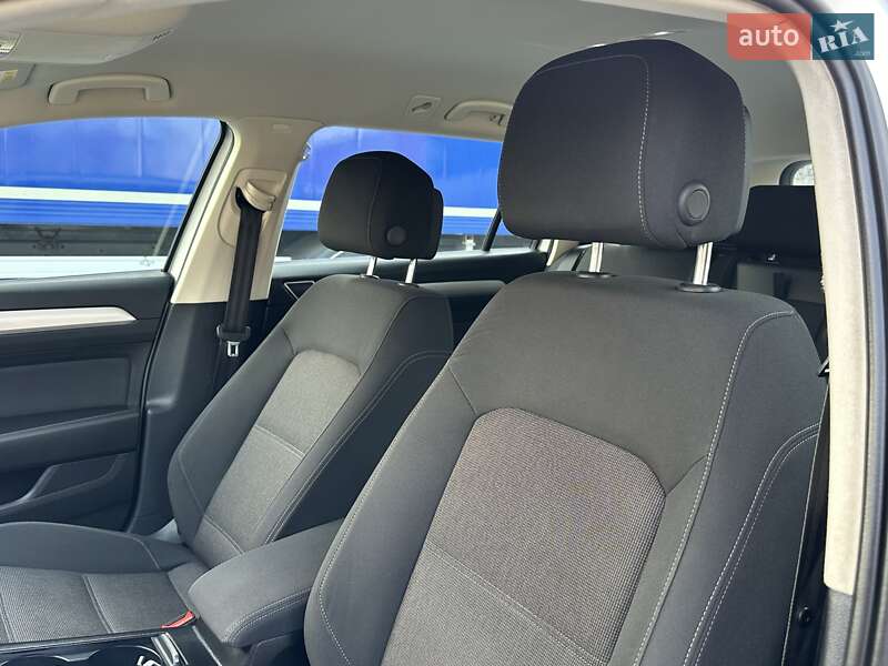 Універсал Volkswagen Passat 2017 в Рівному