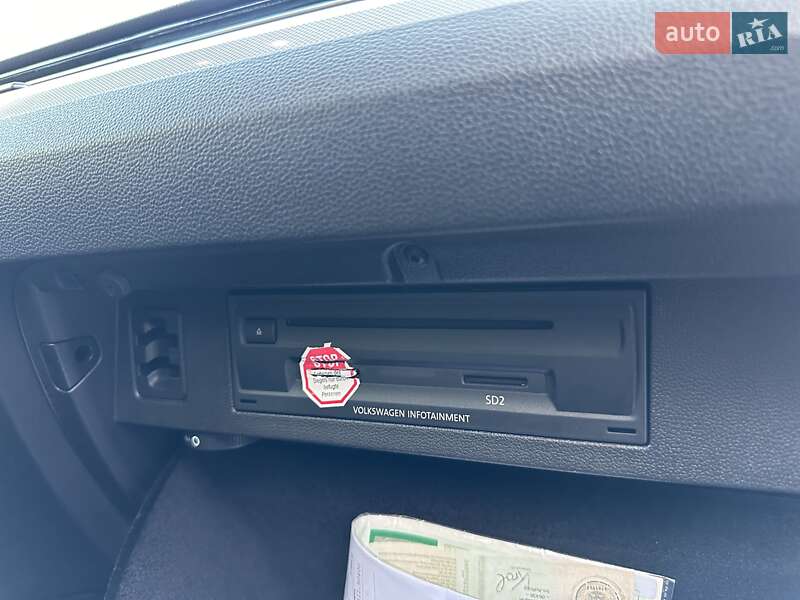 Універсал Volkswagen Passat 2017 в Рівному