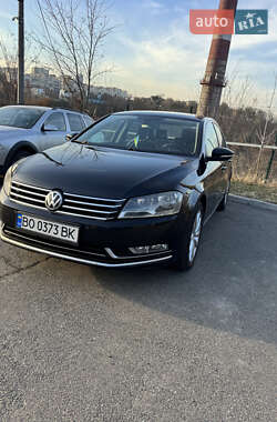 Седан Volkswagen Passat 2011 в 