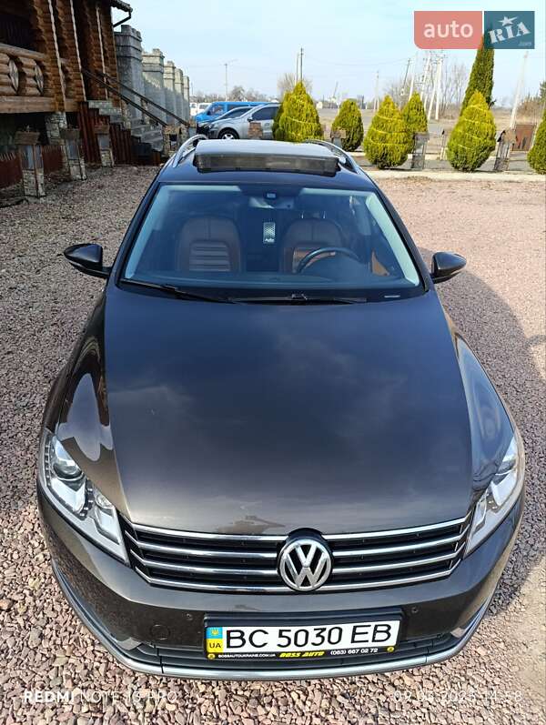 Універсал Volkswagen Passat 2012 в Самборі