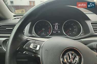 Седан Volkswagen Passat 2018 в 