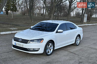 Седан Volkswagen Passat 2015 в Чугуеве