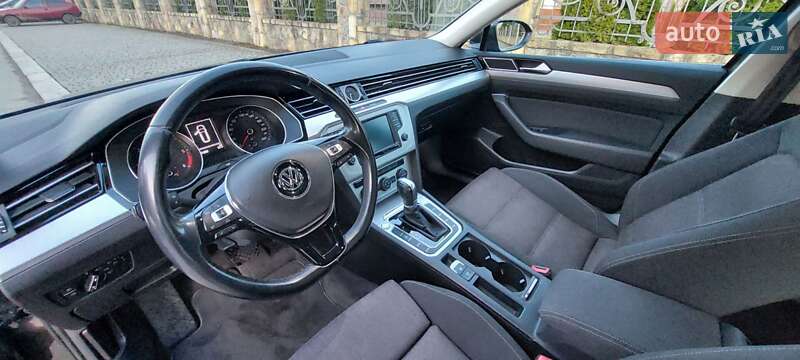 Універсал Volkswagen Passat 2016 в Івано-Франківську