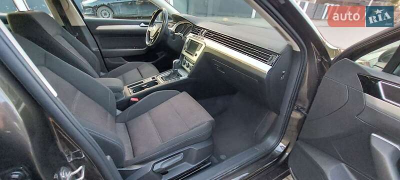 Універсал Volkswagen Passat 2016 в Івано-Франківську