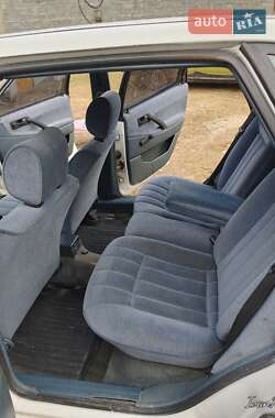 Седан Volkswagen Passat 1989 в 