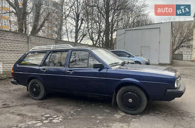 Універсал Volkswagen Passat 1982 в 