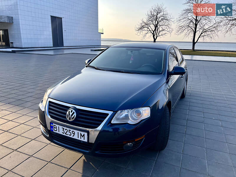 Седан Volkswagen Passat 2008 в Кременчуці
